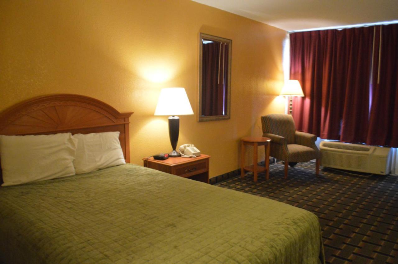 Rodeway Inn Denmark-Jackson Chambre photo
