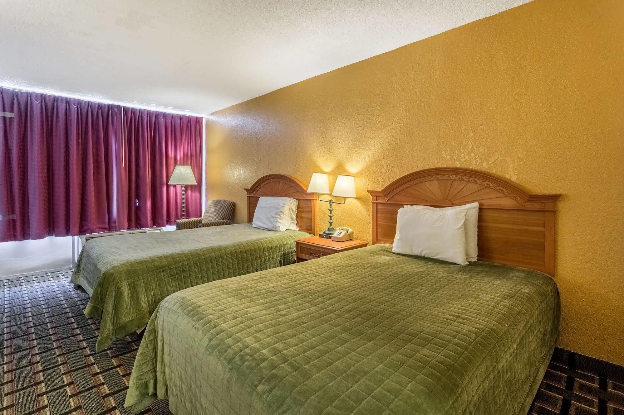 Rodeway Inn Denmark-Jackson Extérieur photo